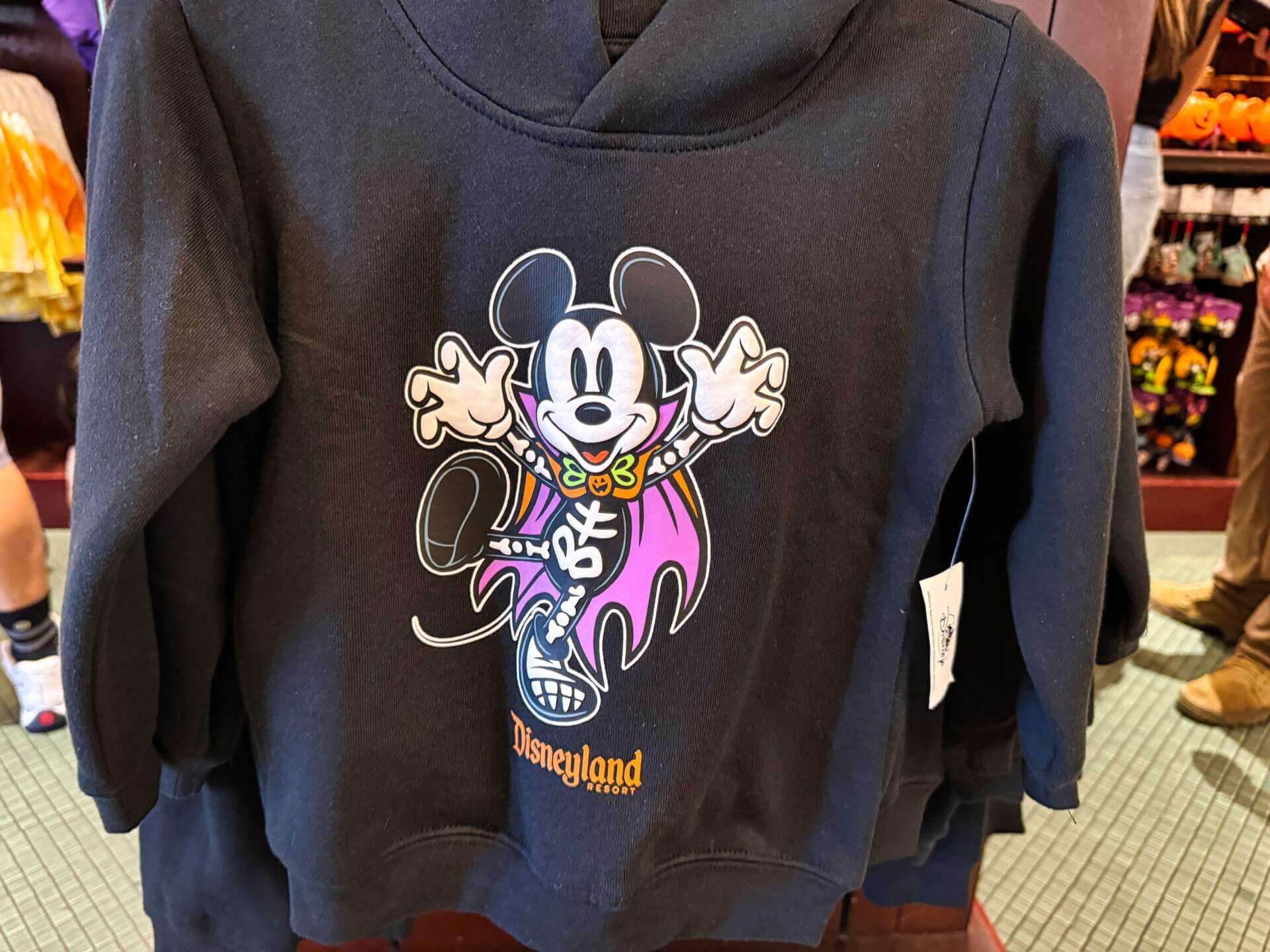 , DISNEYLAND UPDATE: Dead-er Together, D23 Screams & Haunted Happenings