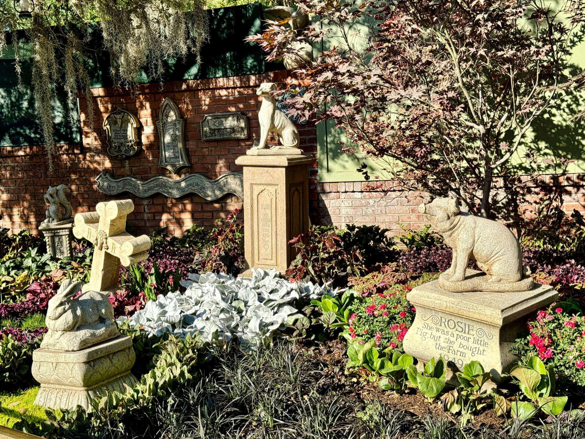 , DISNEYLAND UPDATE: Dead-er Together, D23 Screams & Haunted Happenings