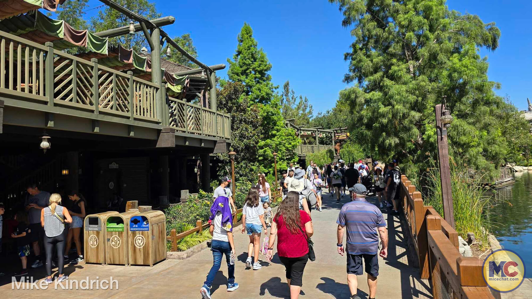 , Disneyland Update: Attractions Where? Dare to Scare! BBQ Bear 🐻