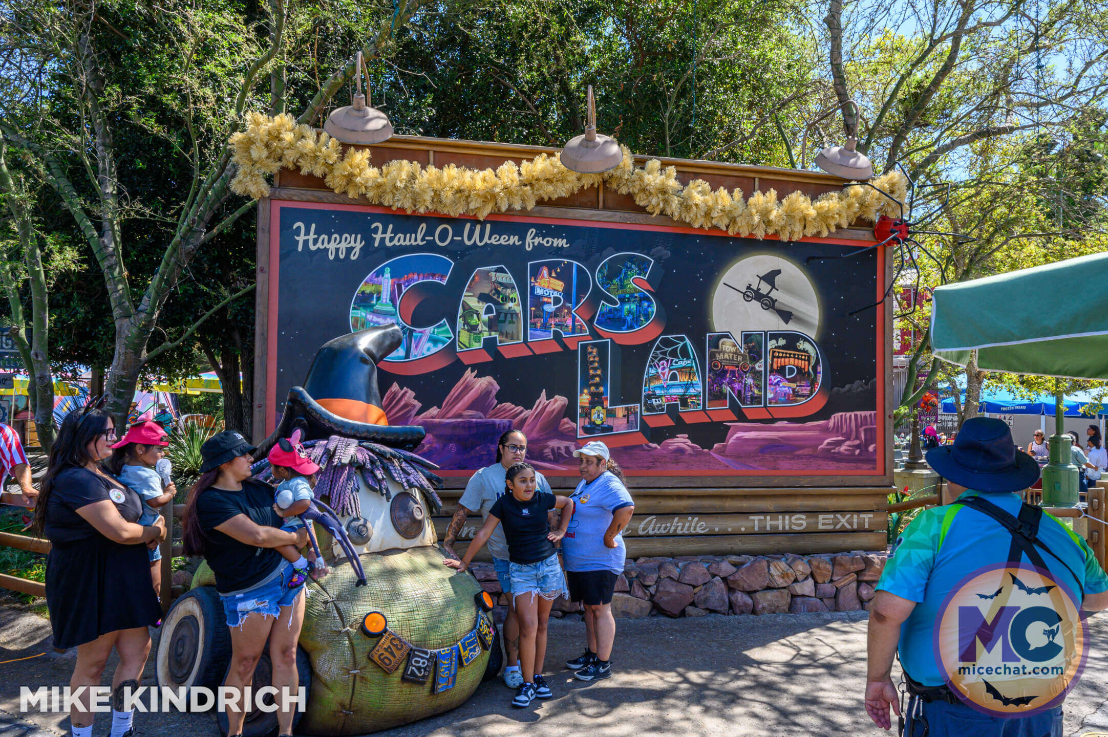 , Disneyland Update: Attractions Where? Dare to Scare! BBQ Bear 🐻