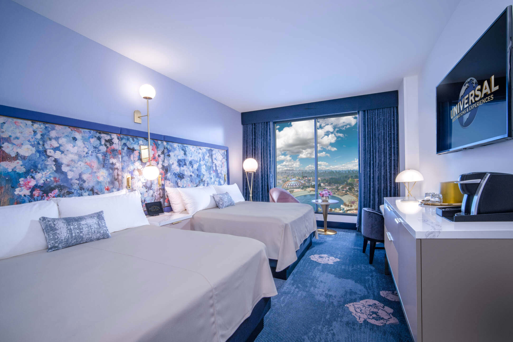 Epic Universe - Universal Helios Grand Hotel