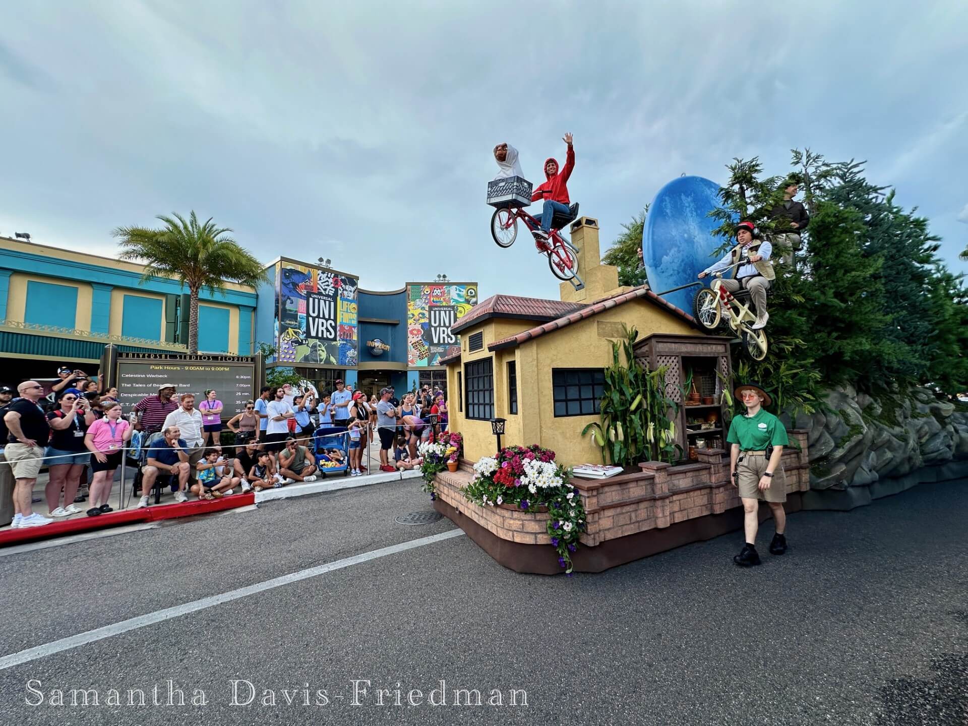 Universal Orlando Parade