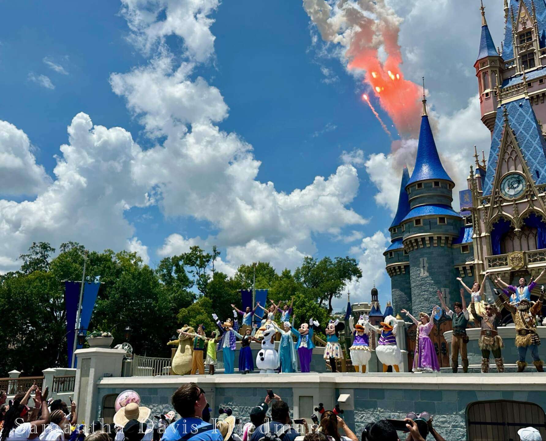WDW Update, WDW Update: Country Bear Breakout, D23 Dynamics & Halloween/Holiday Hoopla