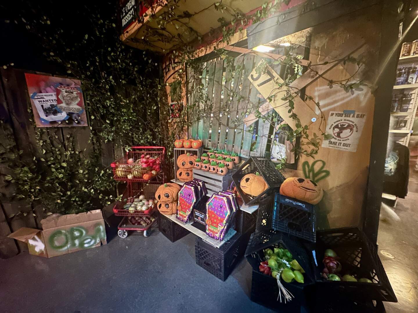 Halloween Horror Nights 2024, Ultimate Guide to Universal Orlando&rsquo;s Halloween Horror Nights 2024: Must-See Mazes, Tips & Tricks
