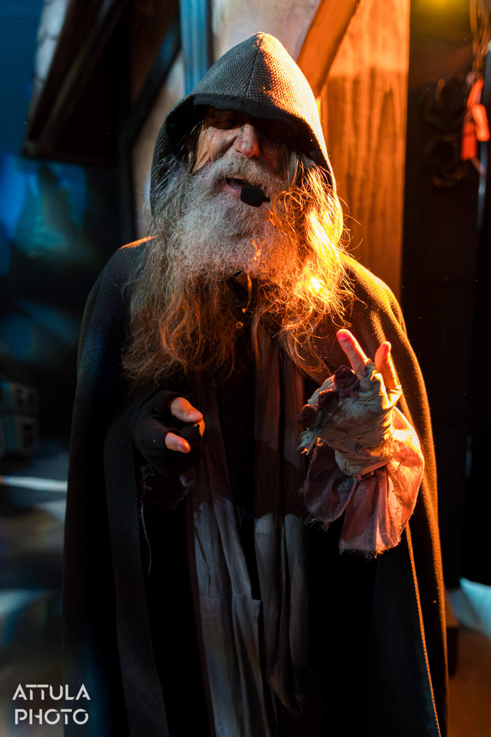 Knott's Scary Farm, 🎃 Knott’s Scary Farm 2025 Guide: New Mazes, What’s Leaving, Haunted Happenings, Foodie Frights & a Hangin’