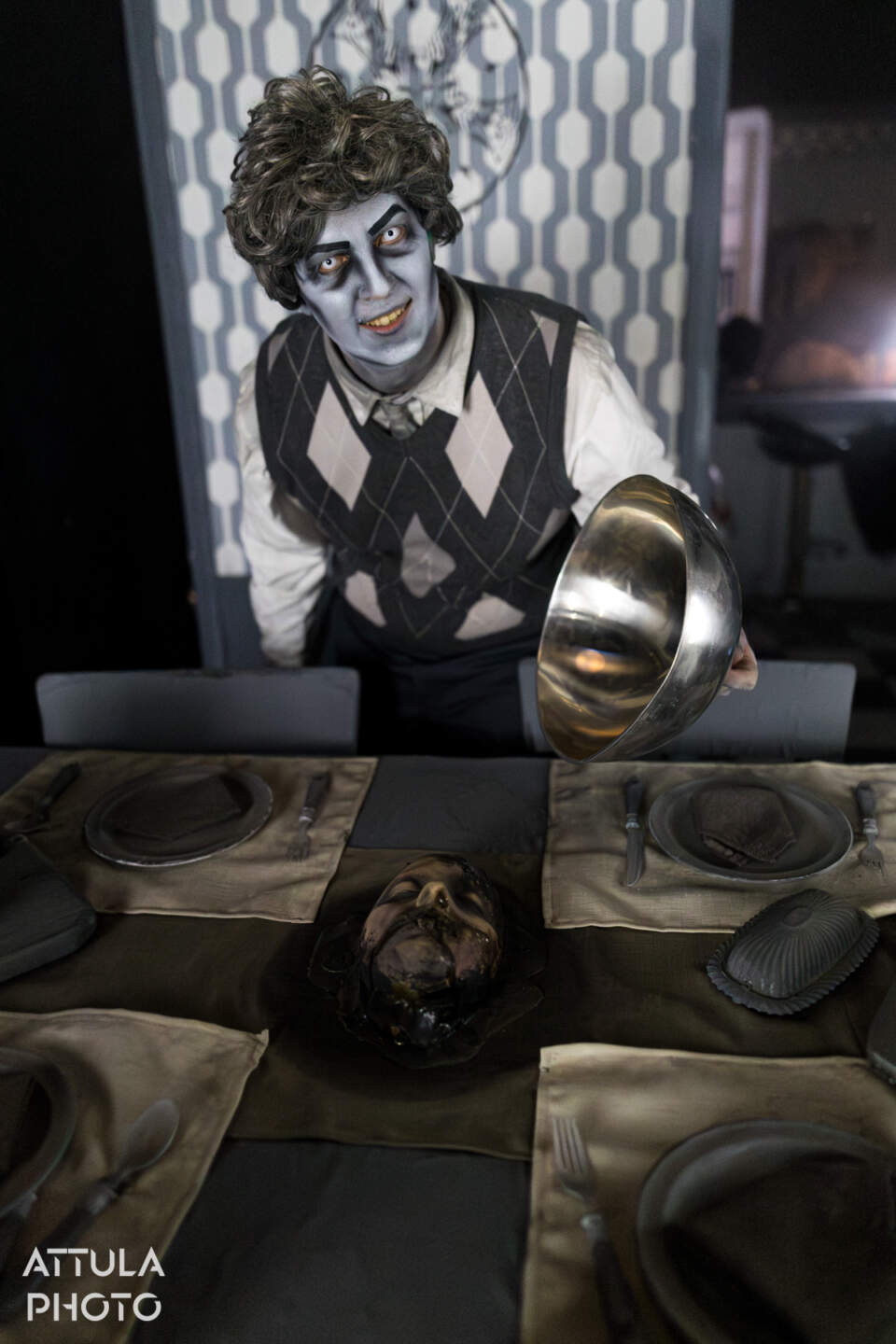 Knott's Scary Farm, 🎃 Knott’s Scary Farm 2025 Guide: New Mazes, What’s Leaving, Haunted Happenings, Foodie Frights & a Hangin’