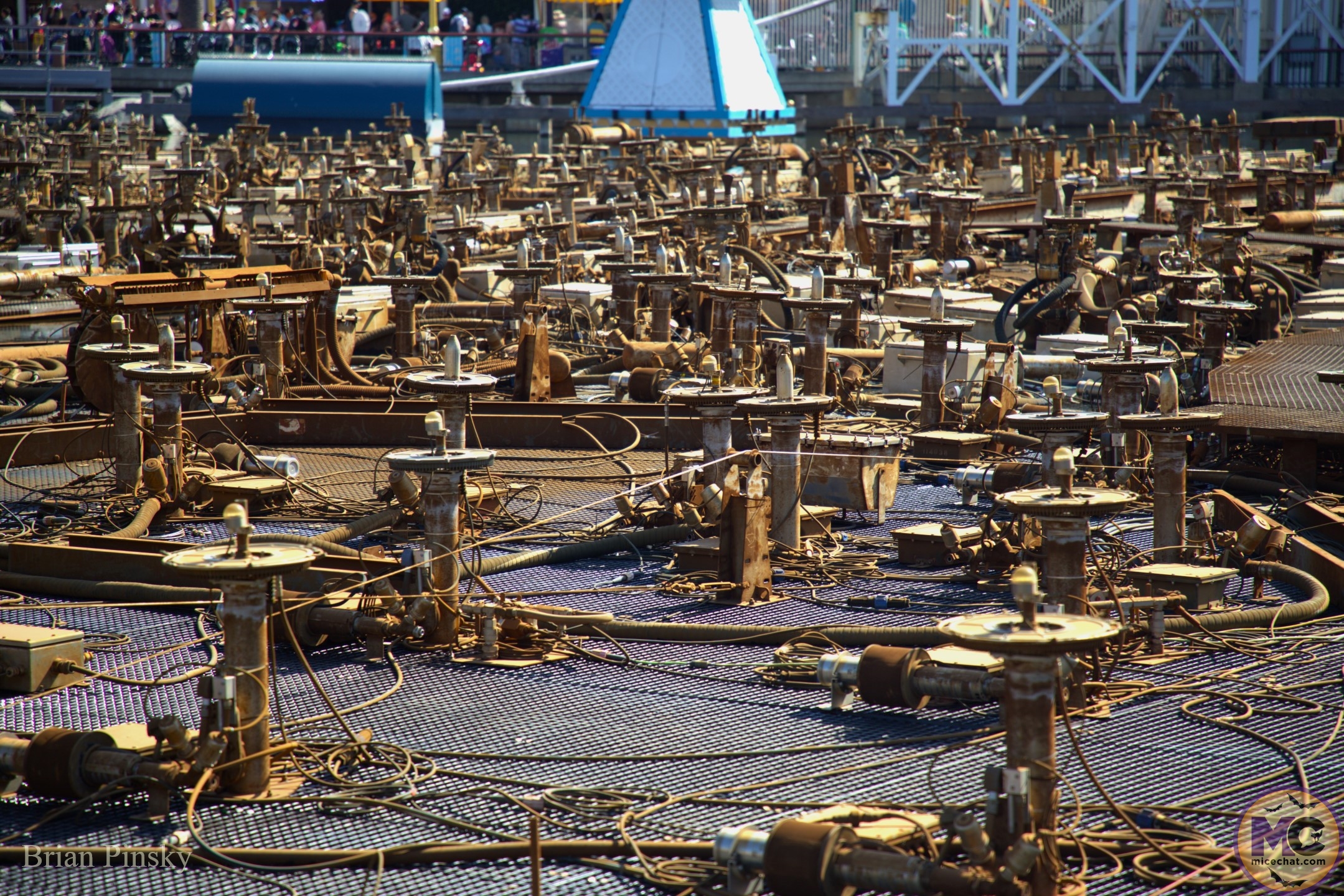 , DISNEYLAND UPDATE: Star Wars Redo, Tiana&rsquo;s Debut & Construction in View!