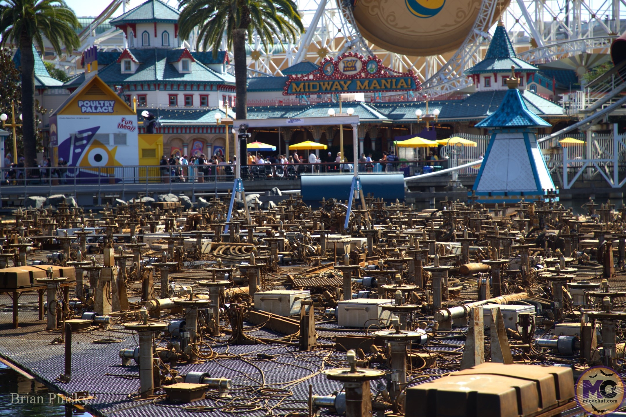 , DISNEYLAND UPDATE: Star Wars Redo, Tiana&rsquo;s Debut & Construction in View!