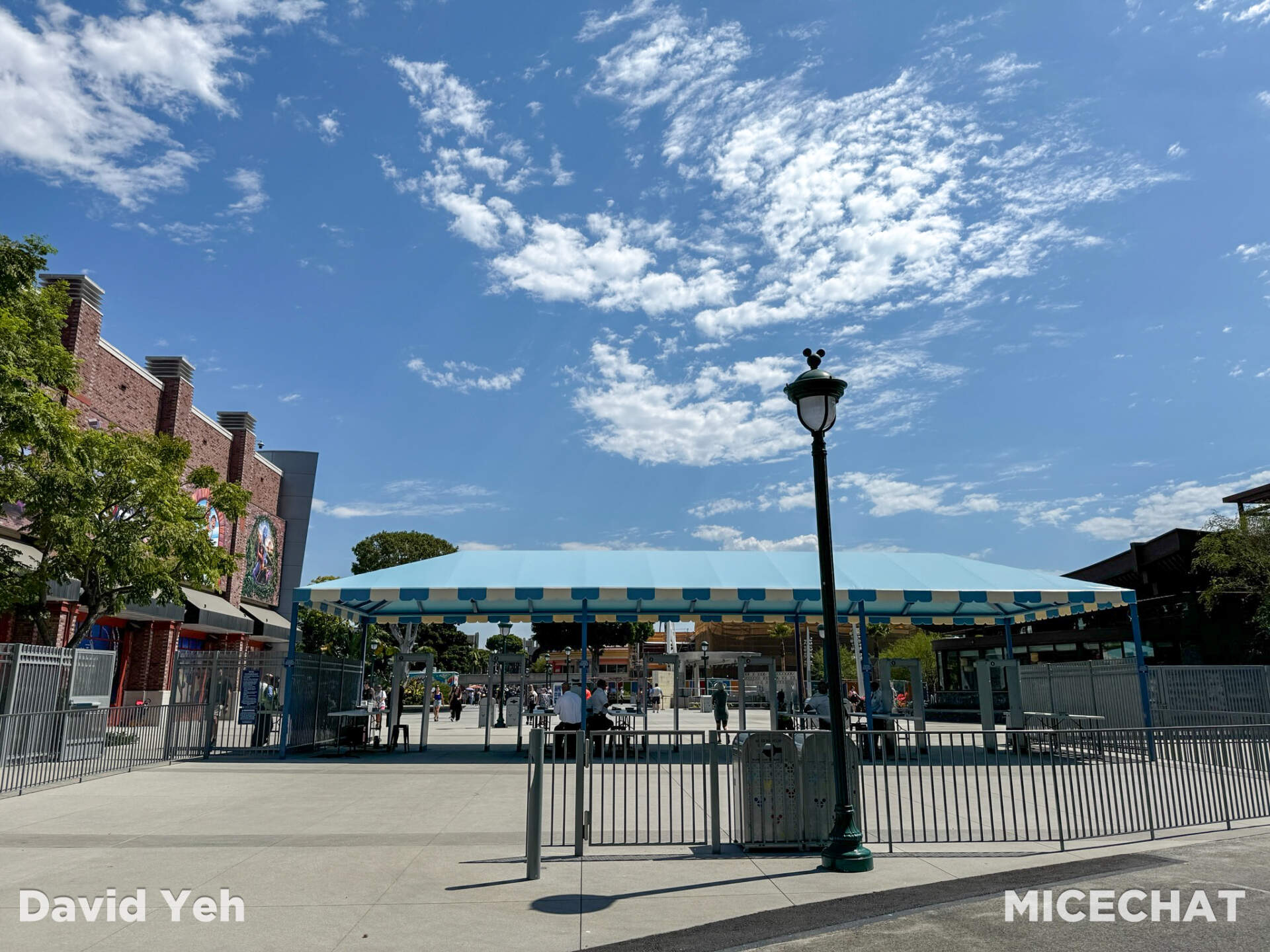, DISNEYLAND UPDATE: Haunts, Heat & Halloween Treats!
