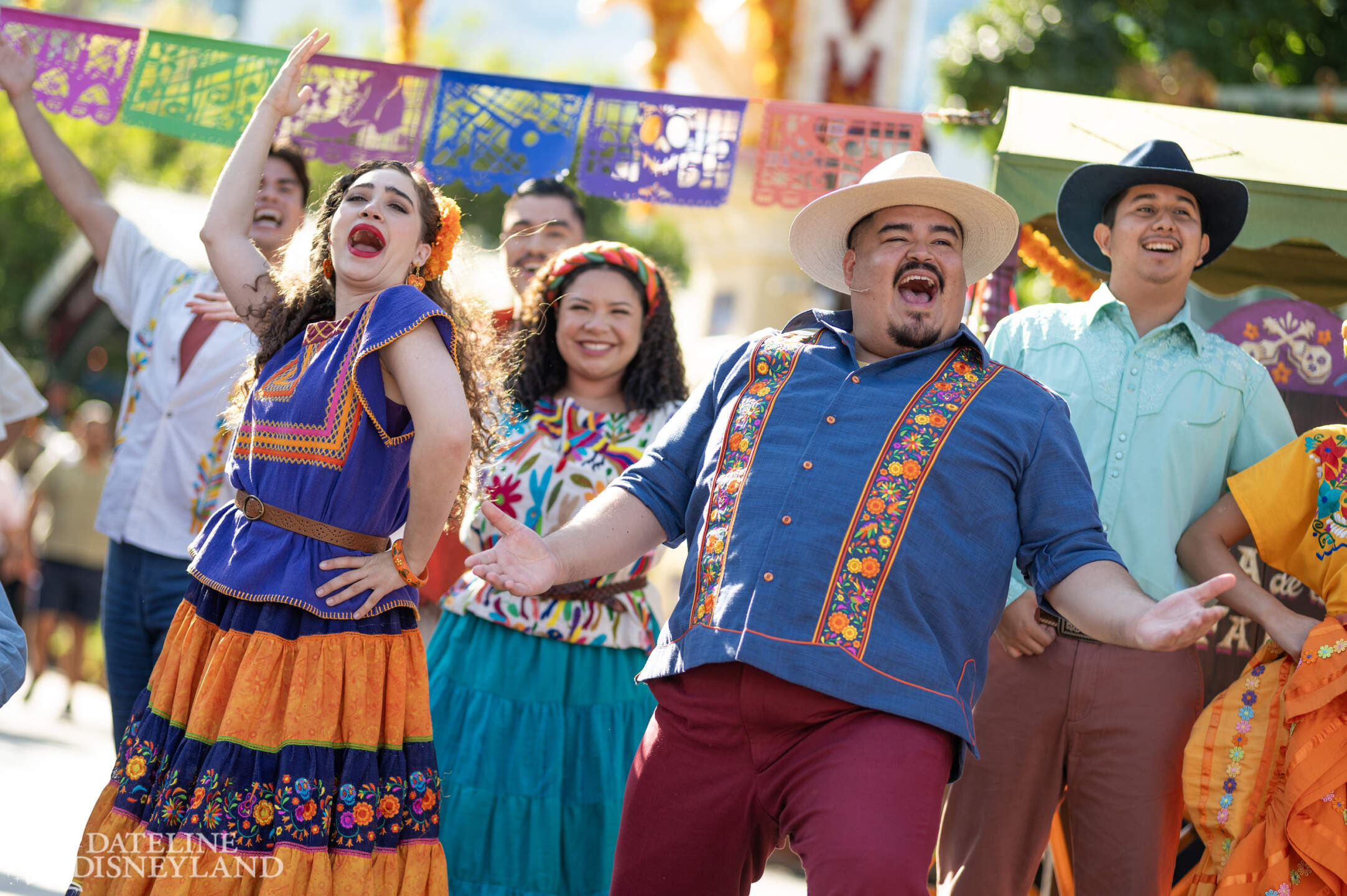 Disneyland, DISNEYLAND UPDATE: Critter Country Comeback, Halloween Magic & Labor Day Madness
