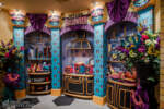 Disneyland Hotel Halloween Time Goofy’s Kitchen photo op DSC_4639-X5
