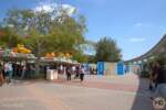 Disneyland_Enterance Plaza Construction_Center