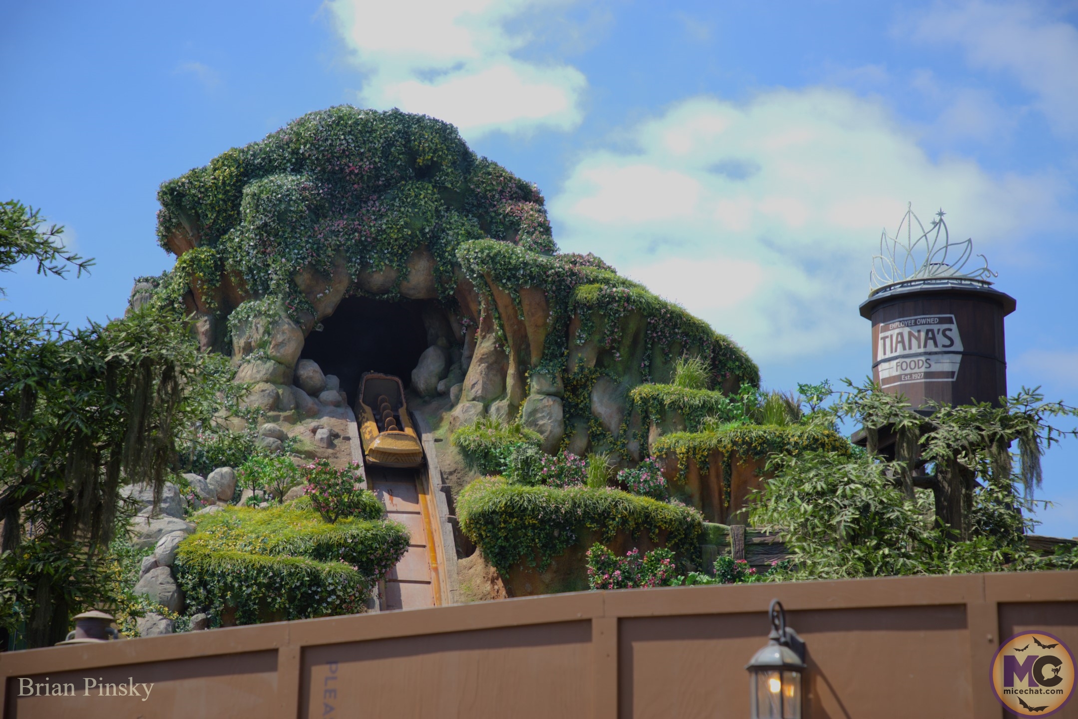 , DISNEYLAND UPDATE: Star Wars Redo, Tiana&rsquo;s Debut & Construction in View!