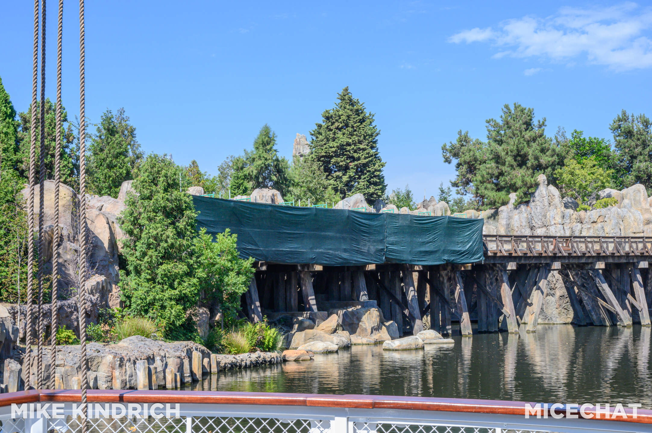 , DISNEYLAND UPDATE: Haunts, Heat & Halloween Treats!
