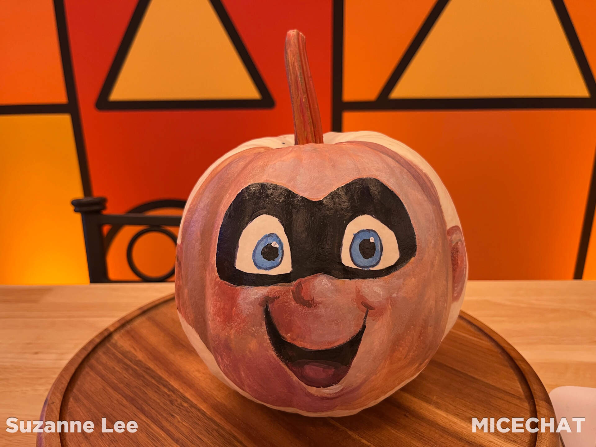 , DISNEYLAND UPDATE: Fall Fun, Packed Parks & Monorail Magic!