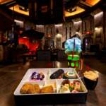 disneyland-docking-bay-7-and-cargo-star-wars-fireworks-dining-package