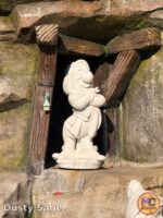 Beauty Snow White Fountain Grumpy