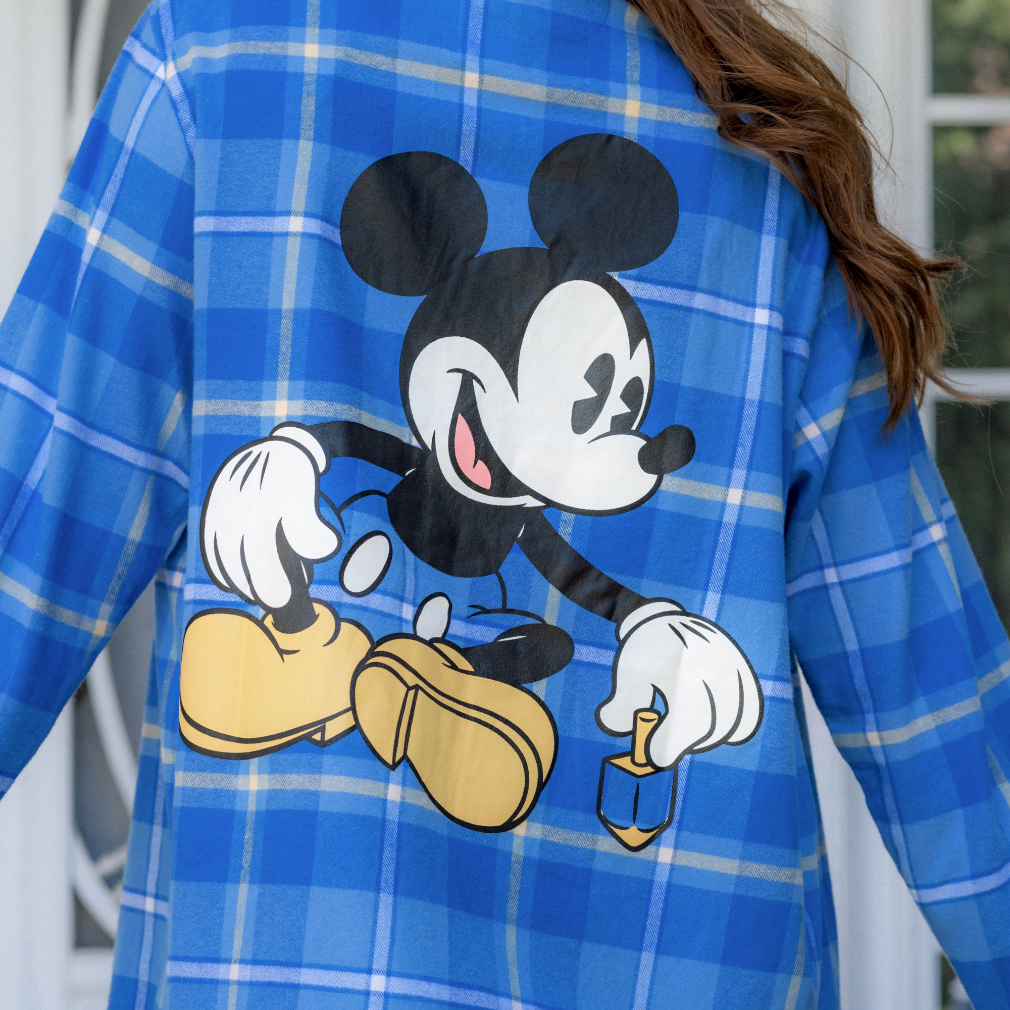 disney holiday gift, Disney Holiday Gift Guide – Magic for Everyone on Your List!