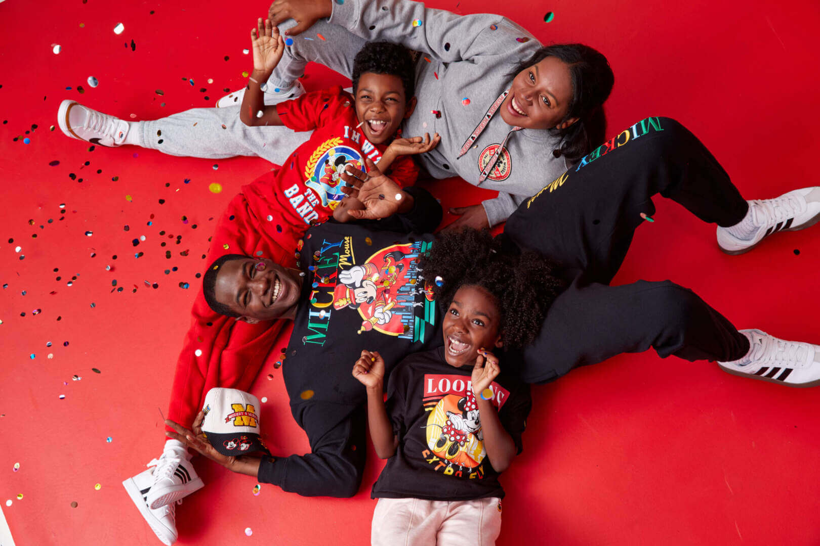 Macy's Thanksgiving Day Parade Kicks Off Early with Disney Merchandise ...