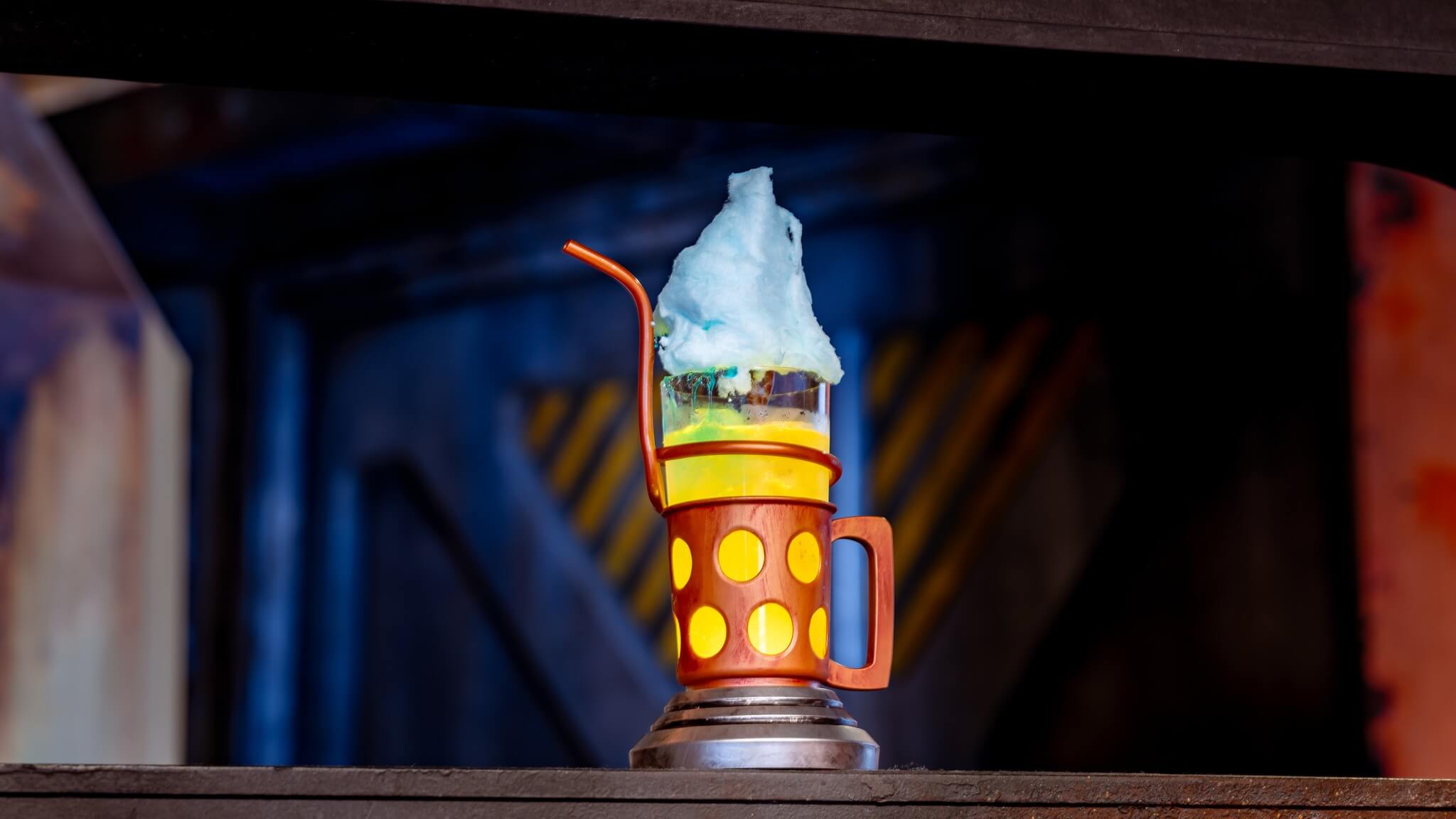 , DISNEYLAND UPDATE: Holiday Hustle, Price Pains & Construction Gains!