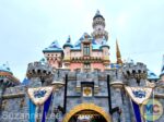 Disneyland-Snow-on-Castle-2