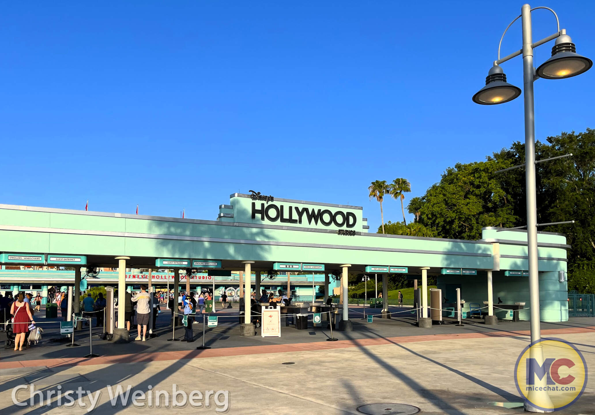 , WDW UPDATE: Pricey Premier, Stormy Season & Christmas Countdown!