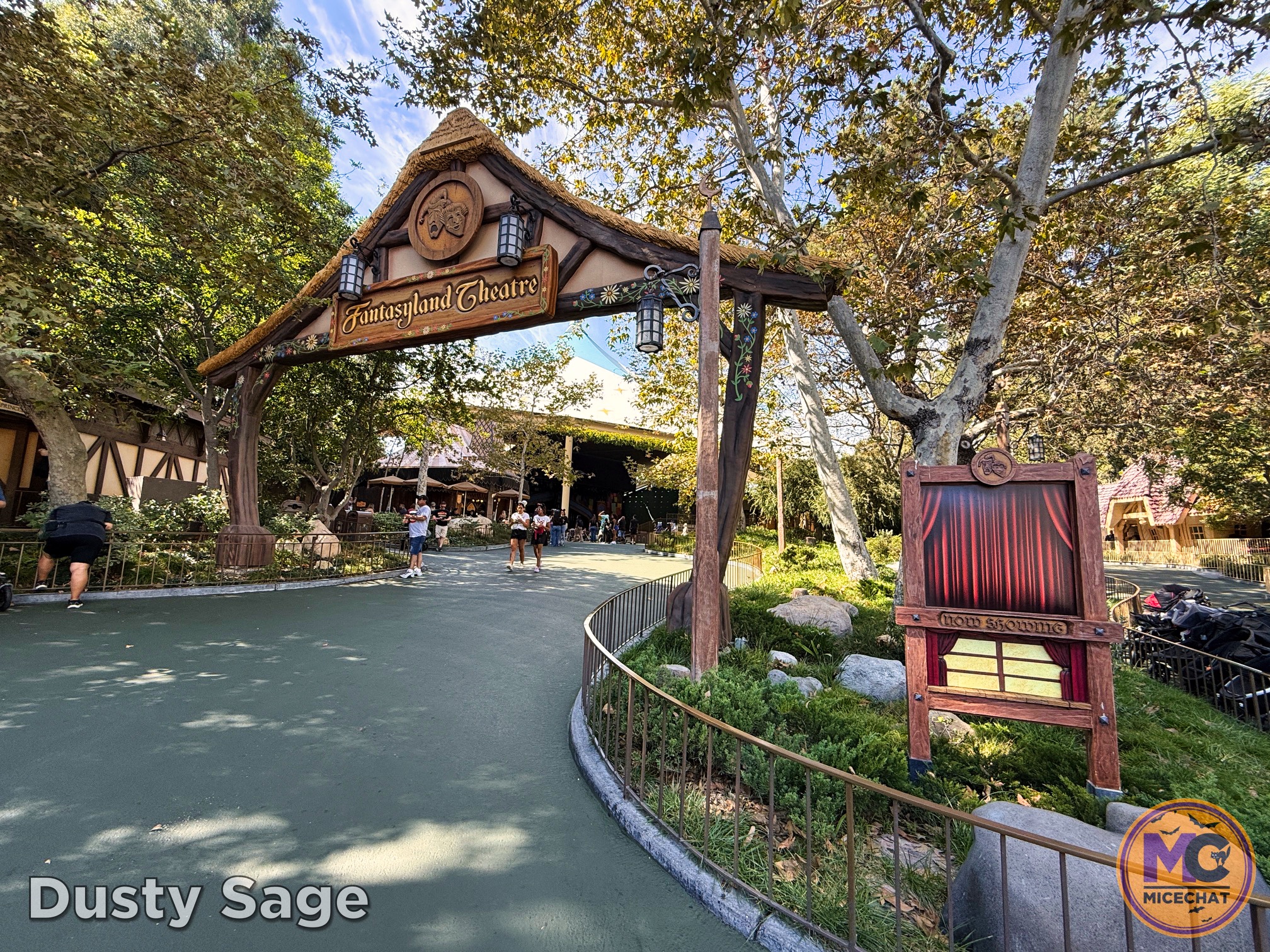 , DISNEYLAND UPDATE: Night Lights Delight, Price Spike & Bayou Hype