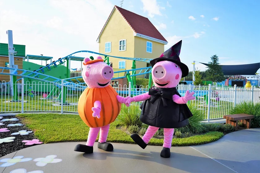 Peppa Pig Theme Park Halloween