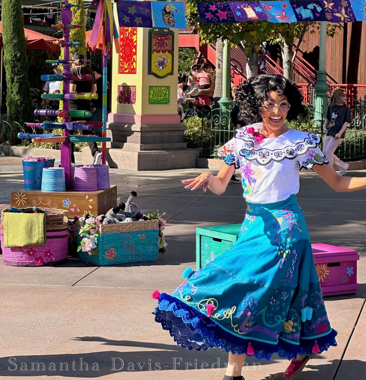 , DISNEYLAND UPDATE: Walls Tumble Down, Holidays Unwrap & the Bayou Debuts!