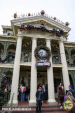Disneyland_Haunted Mansion_New Orleans Square_Queue (69 of 94)