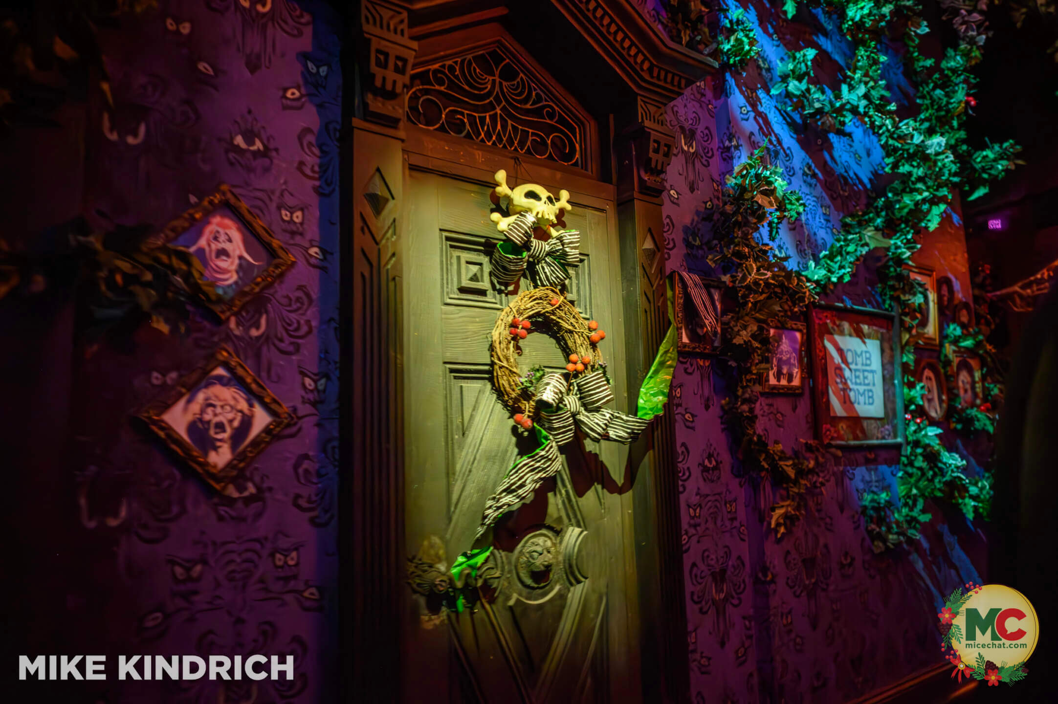 , DISNEYLAND UPDATE: Holiday Humbugs, Haunted Happenings & the Pricing Paradox