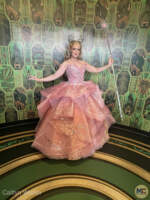 Glinda character meet and greet at the Wicked store at Universal Orlando Resort