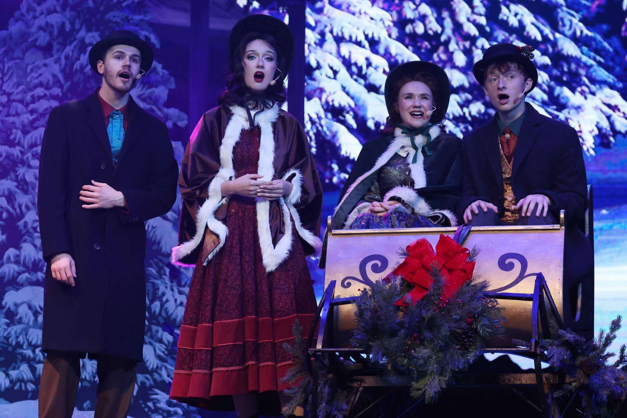 Dollywood, The Best Christmas Theme Park Event Isn’t Where You Think!