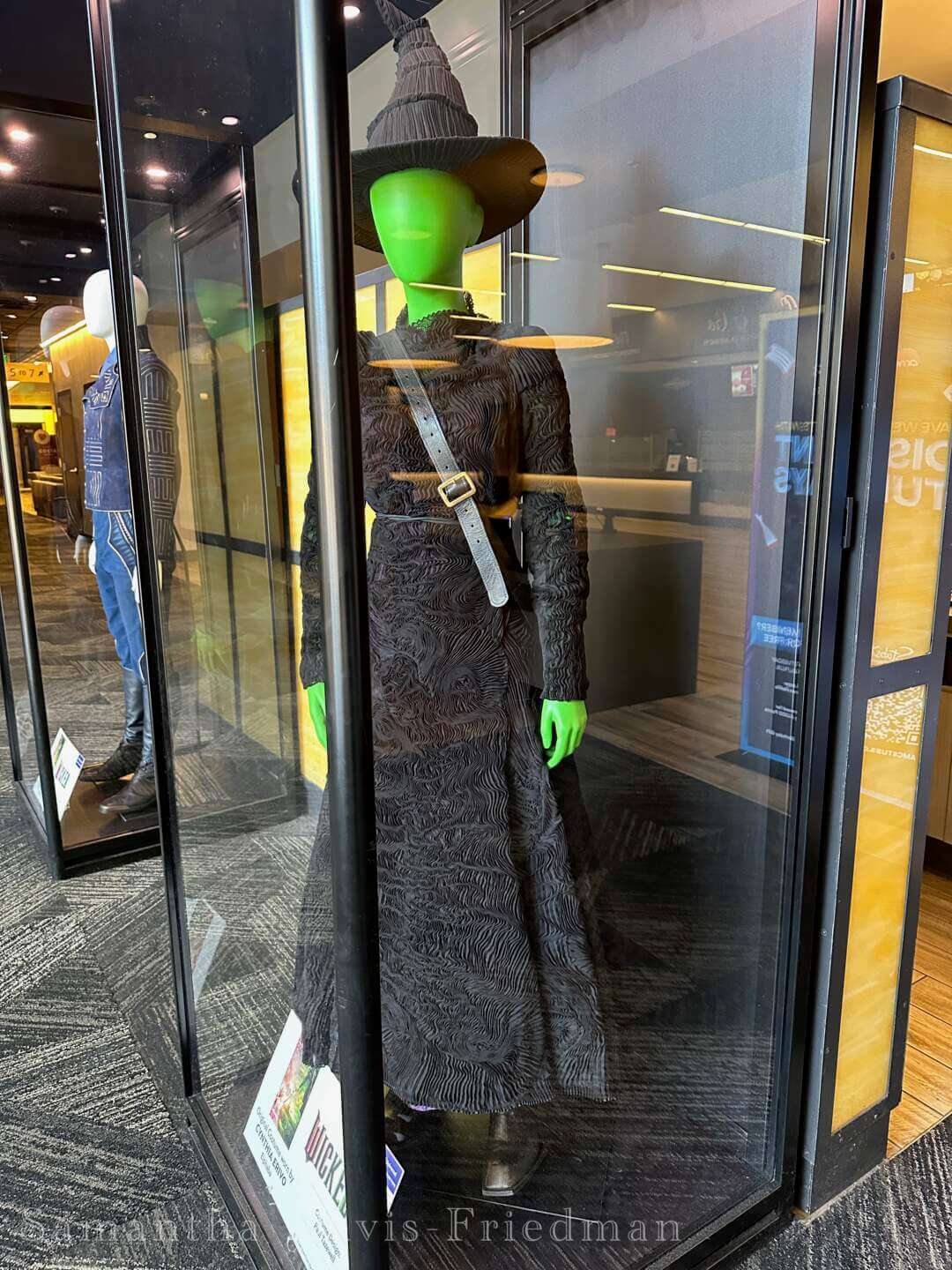 Wicked, Universal Hollywood is Feeling Wicked with Special Food, Merch & More!