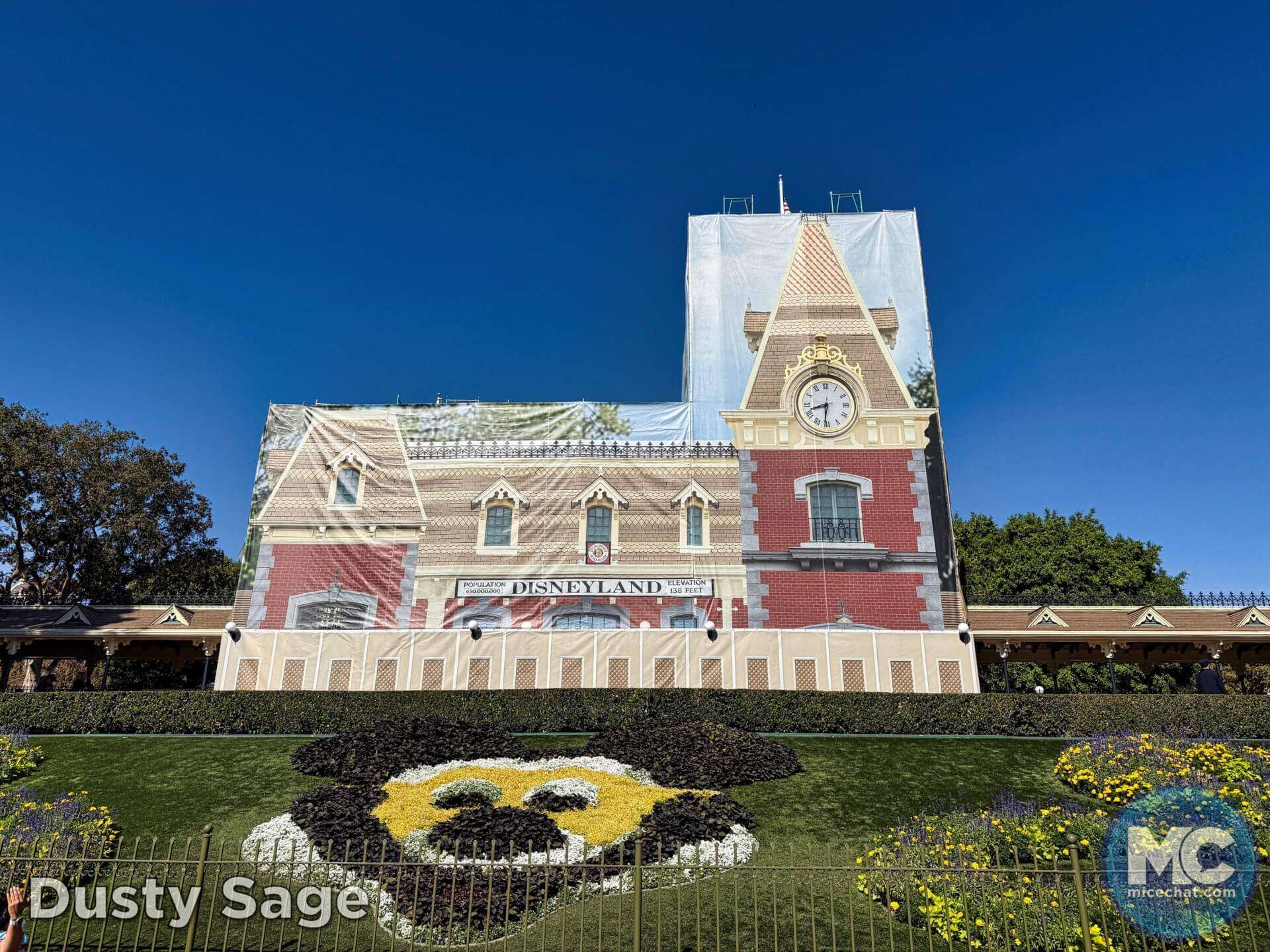 , DISNEYLAND UPDATE: Holiday Hustle, Price Pains & Construction Gains!