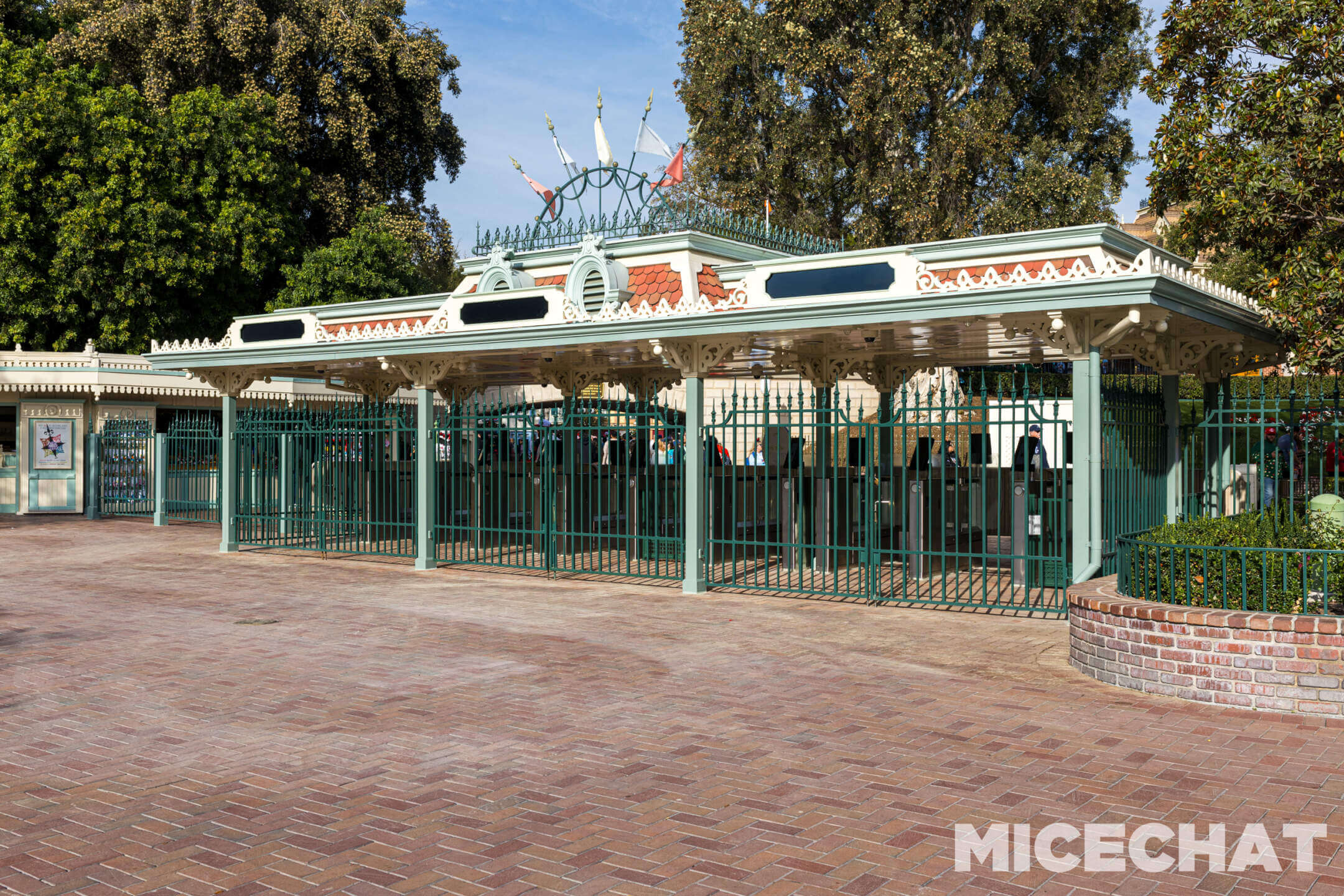 , Disneyland Update – Tiger Unleashed, Gate Update & Legal Fallout