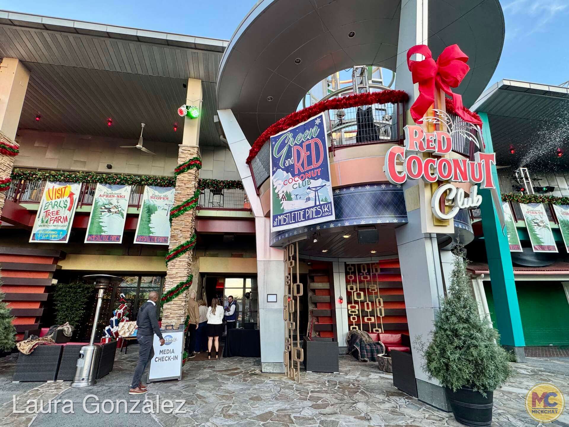 Universal Orlando VIP Tour, Universal Orlando Holiday VIP Tour: Festivities, Favorites & Exclusive Access