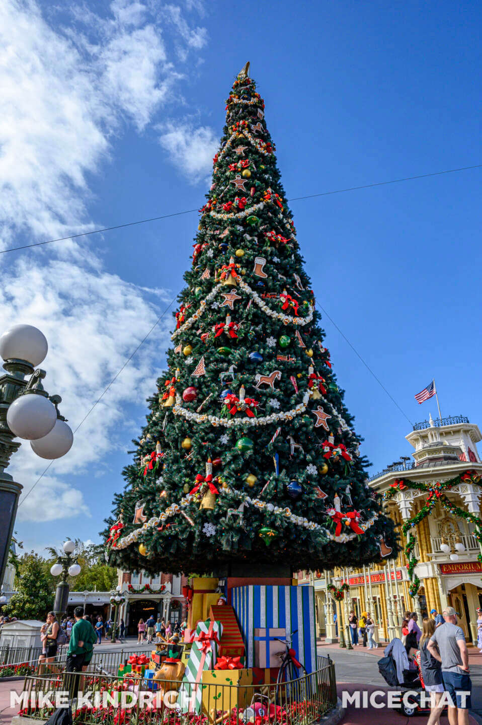 , MiceShots: A Festive Flight Through Disney’s Winter Wonderlands