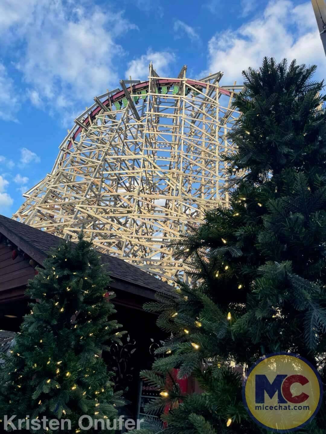 , Busch Gardens Tampa Christmas Town: Lights, Thrills, and Festive Delights!