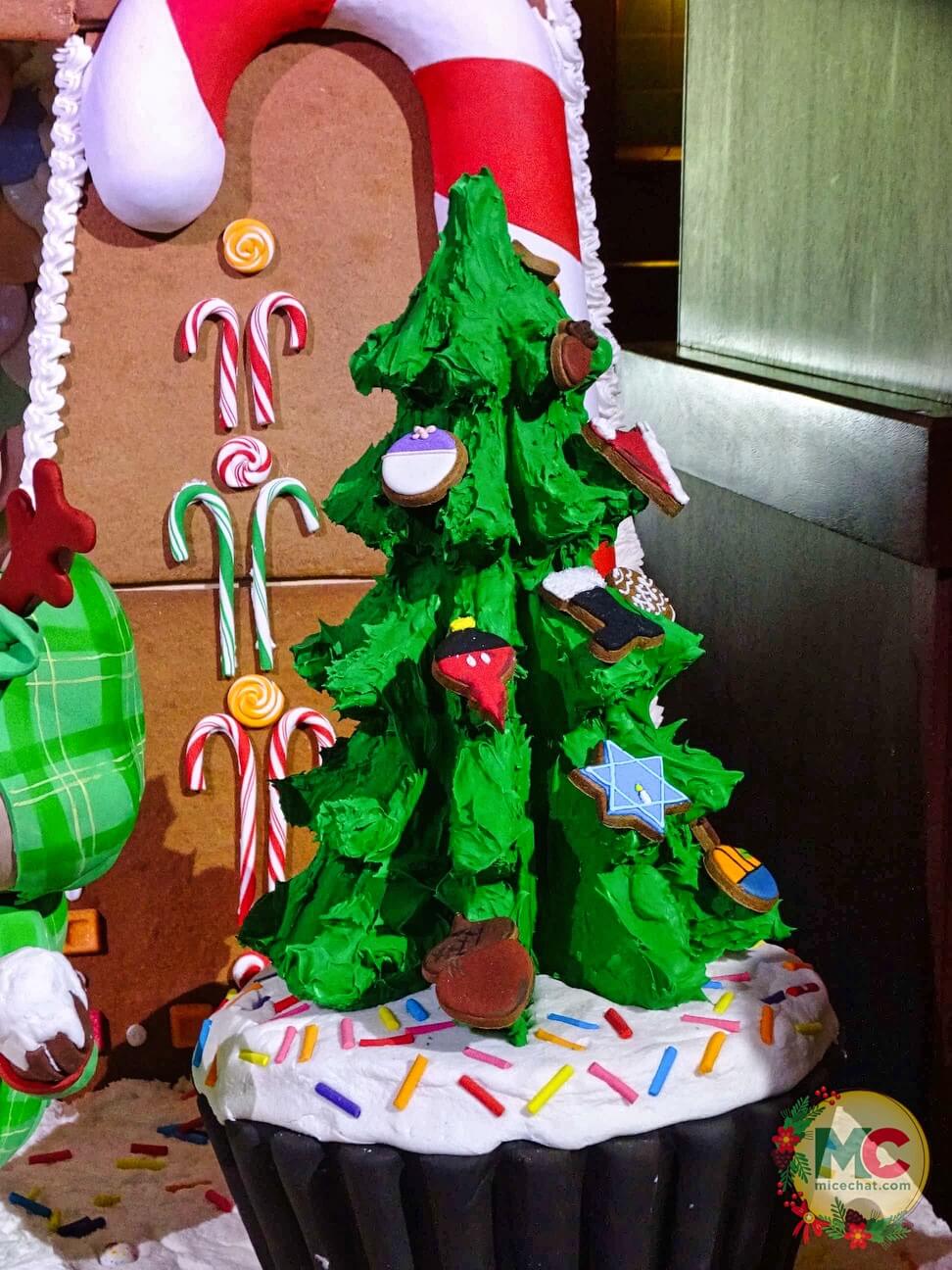 , DISNEYLAND UPDATE: Holiday Humbugs, Haunted Happenings & the Pricing Paradox