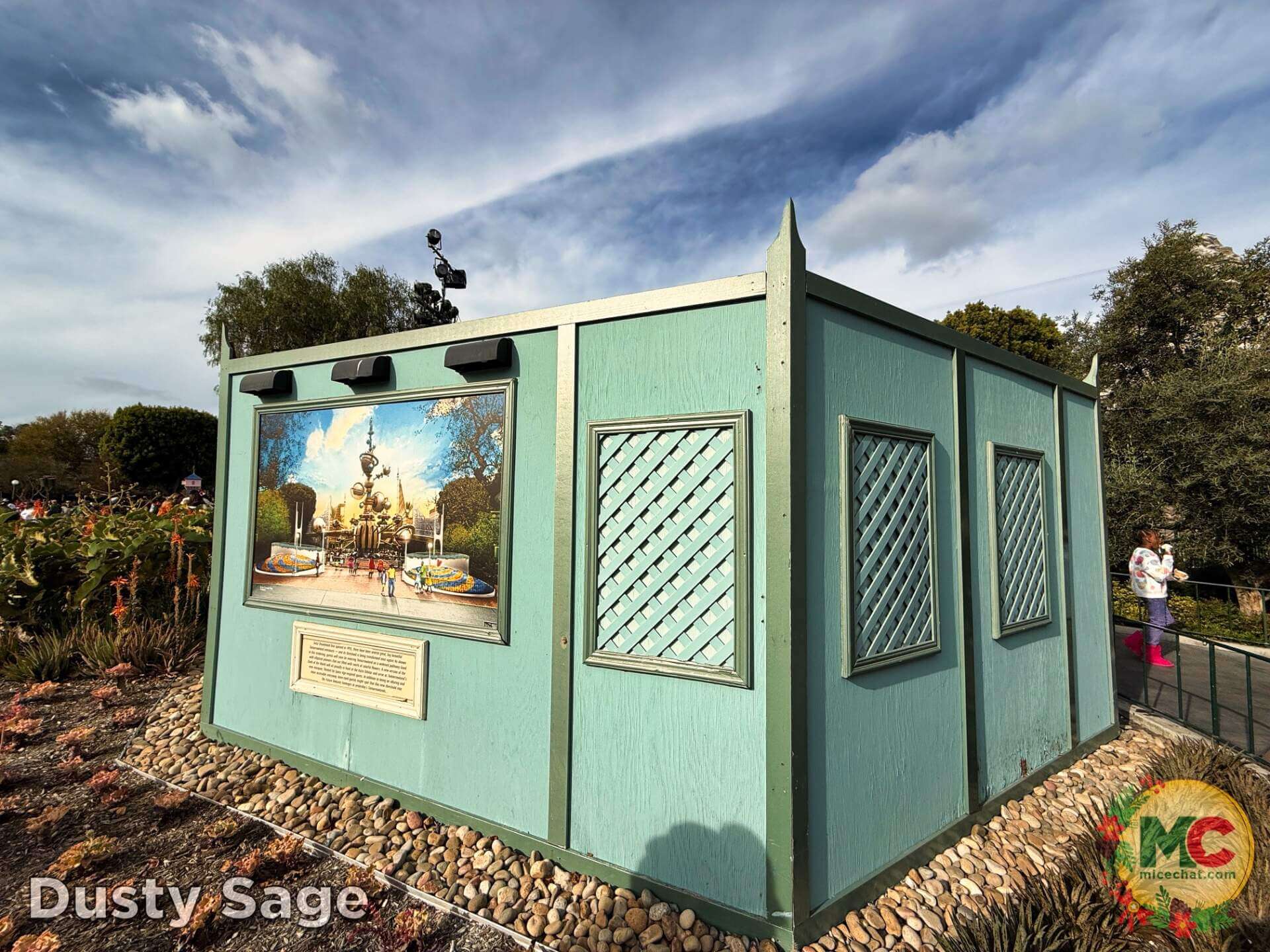 Haunted Mansion, DISNEYLAND UPDATE: Haunted Mansion Secrets, Holiday Hustle & What’s Next!