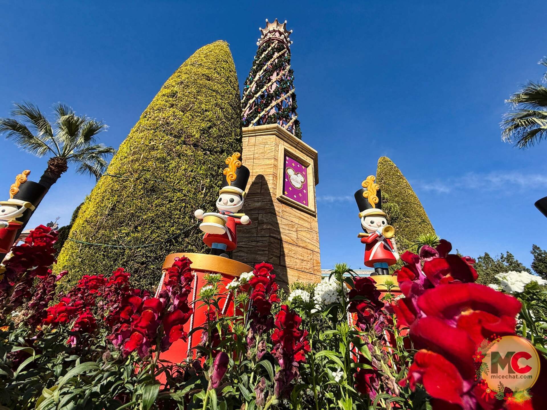 , DISNEYLAND UPDATE: Holiday Humbugs, Haunted Happenings & the Pricing Paradox