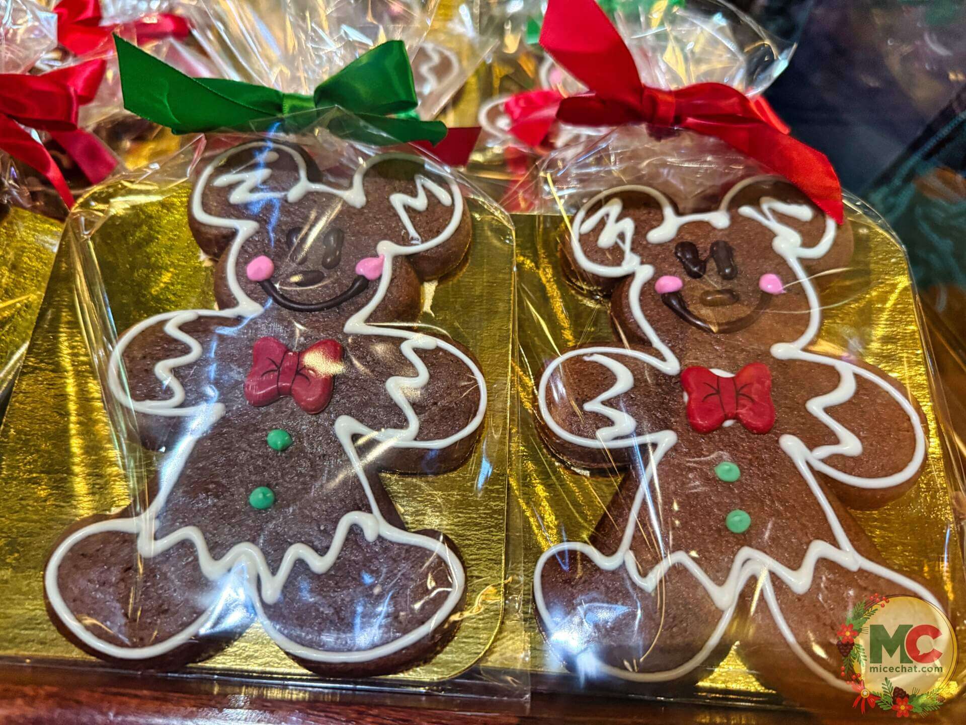, DISNEYLAND UPDATE: Holiday Humbugs, Haunted Happenings & the Pricing Paradox