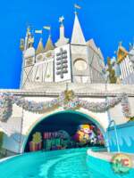 disneyland beauty christmas small world holiday MiceChat