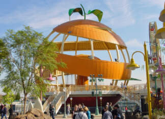 Yesterland: Orange Stinger at Paradise Pier