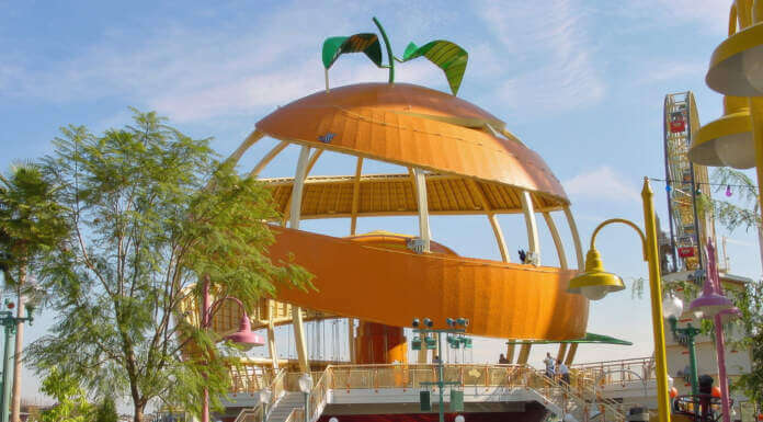 Yesterland: Orange Stinger at Paradise Pier Yesterland: Orange Stinger at Paradise Pier