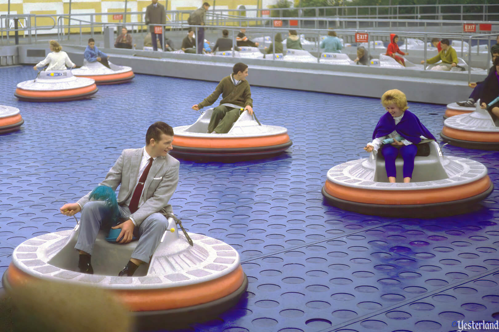 Yesterland: Flying Saucers at Disneyland Yesterland: Flying Saucers at Disneyland