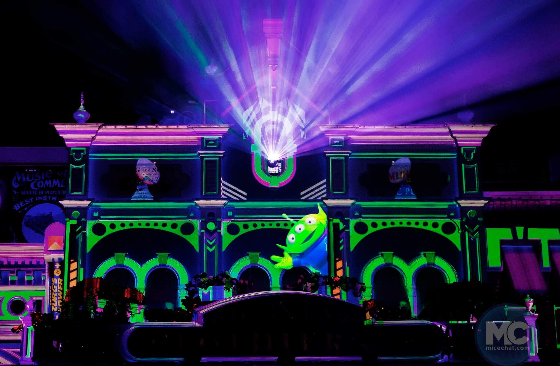 , Disneyland Paris Debuts &ldquo;Disney Tales of Magic&rdquo; A Dazzling New Nighttime Spectacular