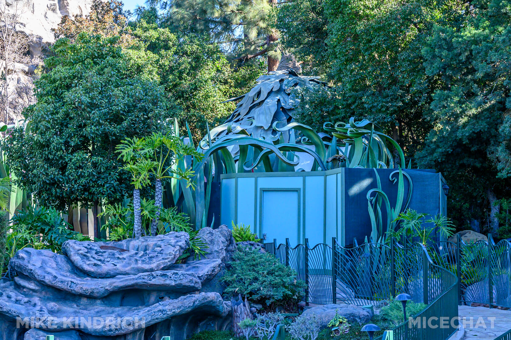 , Disneyland Update: Takeovers, Makeovers & Overhauls!