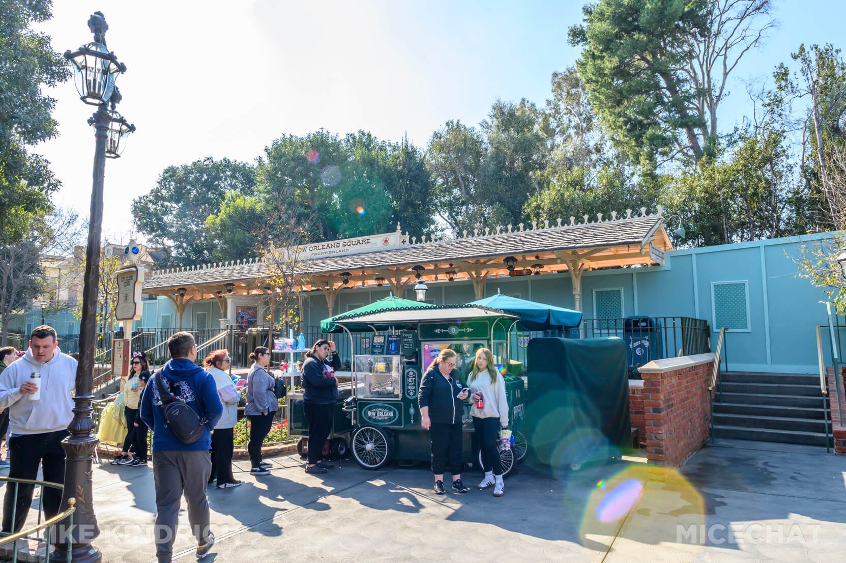 , DISNEYLAND UPDATE: I Do or I Don’t? Lunar Fun & Building the Future!